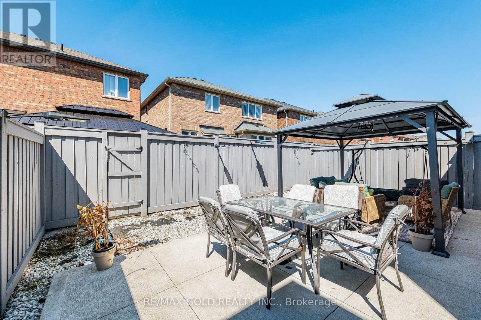 43 Arkwright Drive, Brampton, Ontario  L7A 0V2 - Photo 31 - W12981088