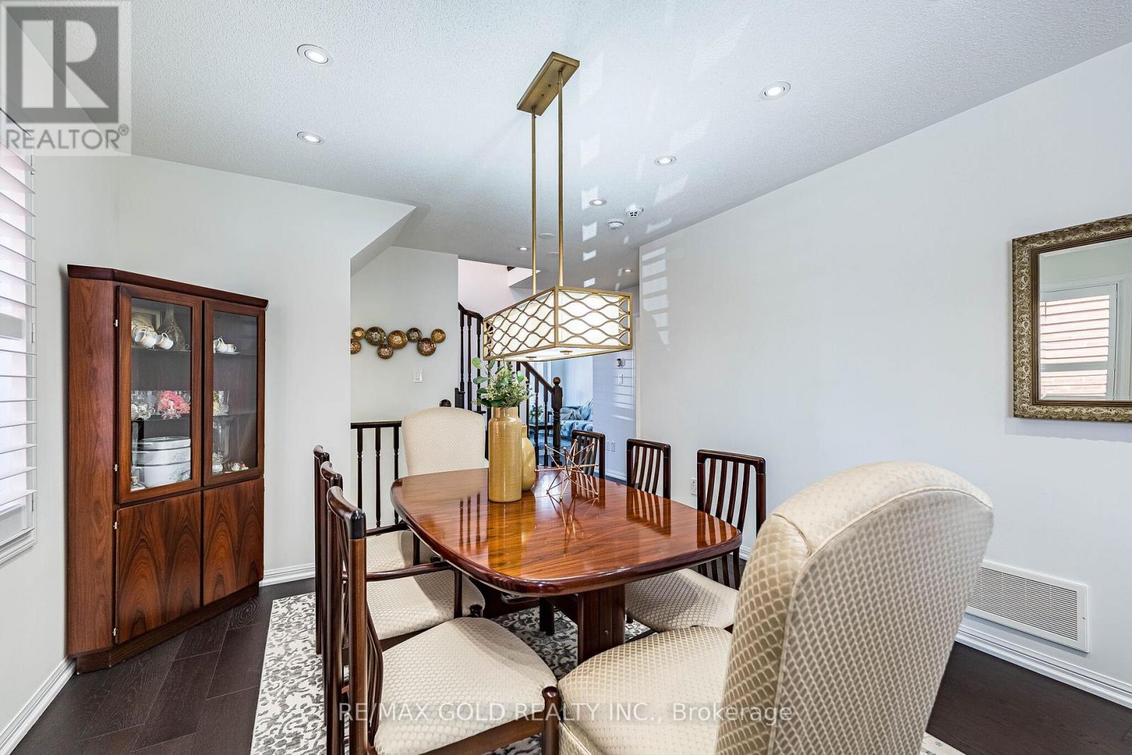 43 Arkwright Drive, Brampton, Ontario  L7A 0V2 - Photo 8 - W12981088