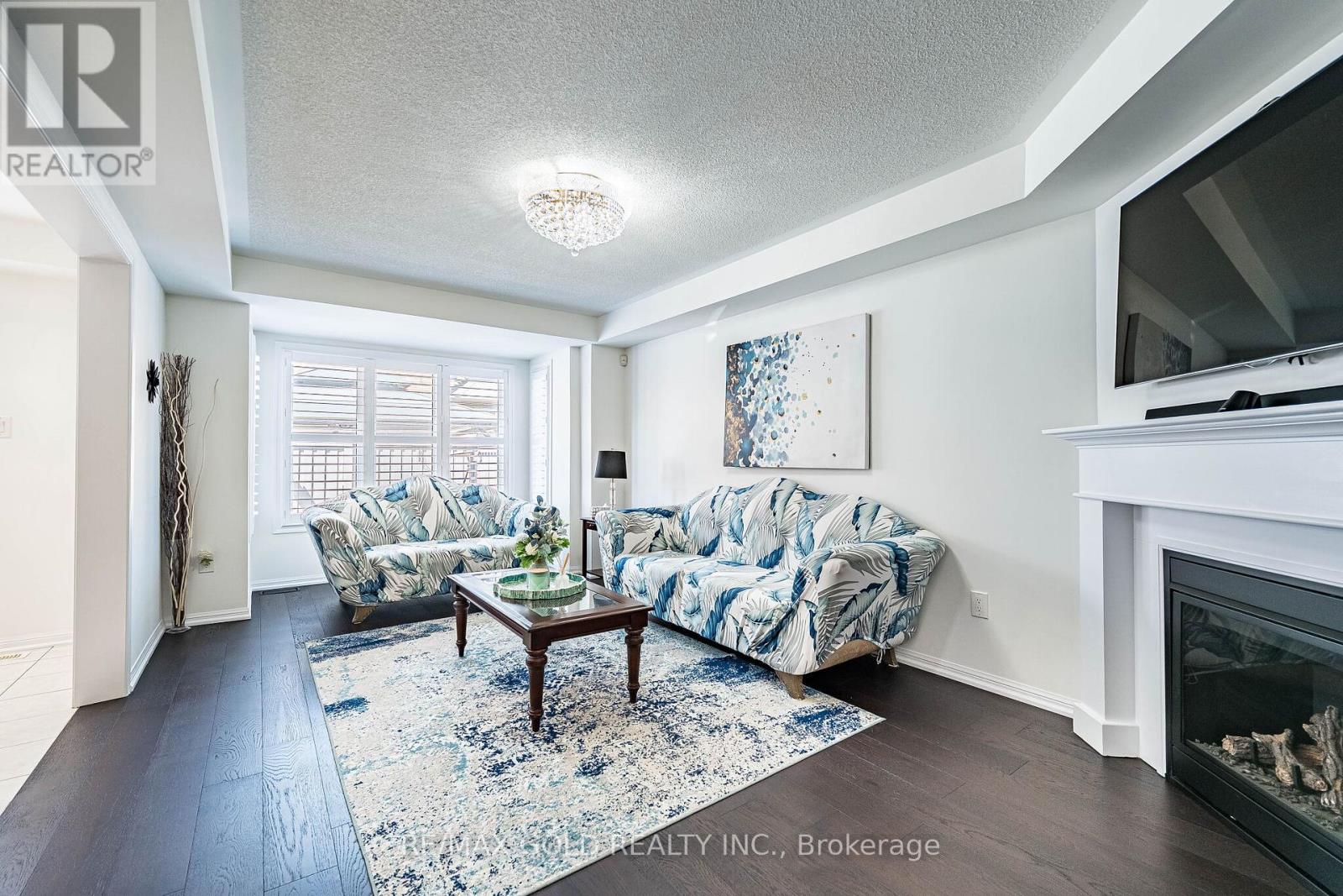 43 Arkwright Drive, Brampton, Ontario  L7A 0V2 - Photo 9 - W12981088