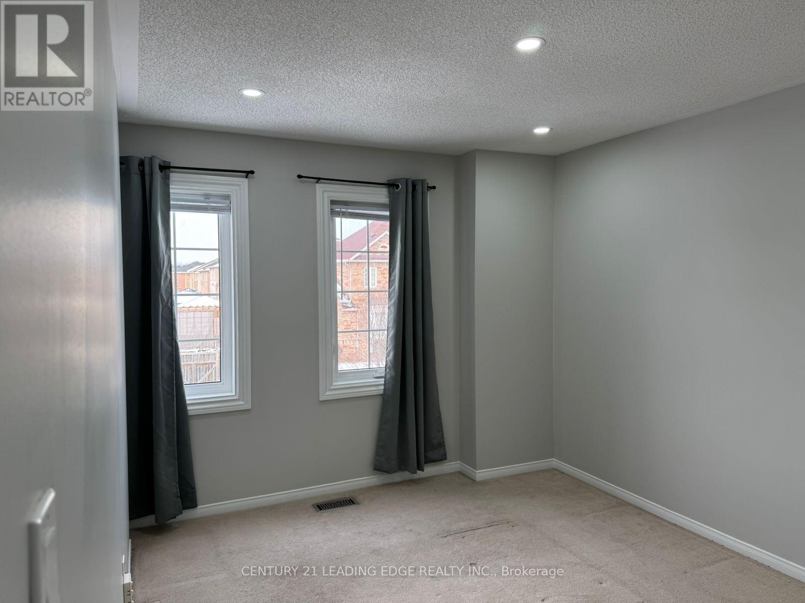 6 Cottontail Road, Brampton, Ontario  L7A 3R4 - Photo 12 - W12981090