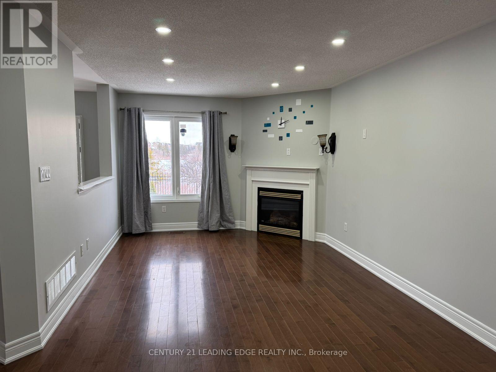 6 Cottontail Road, Brampton, Ontario  L7A 3R4 - Photo 3 - W12981090