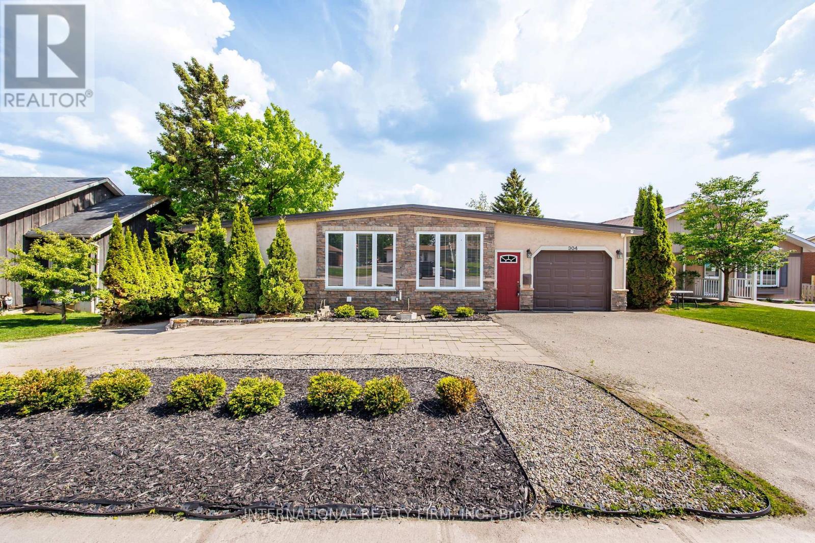 304 BROADWAY, Orangeville