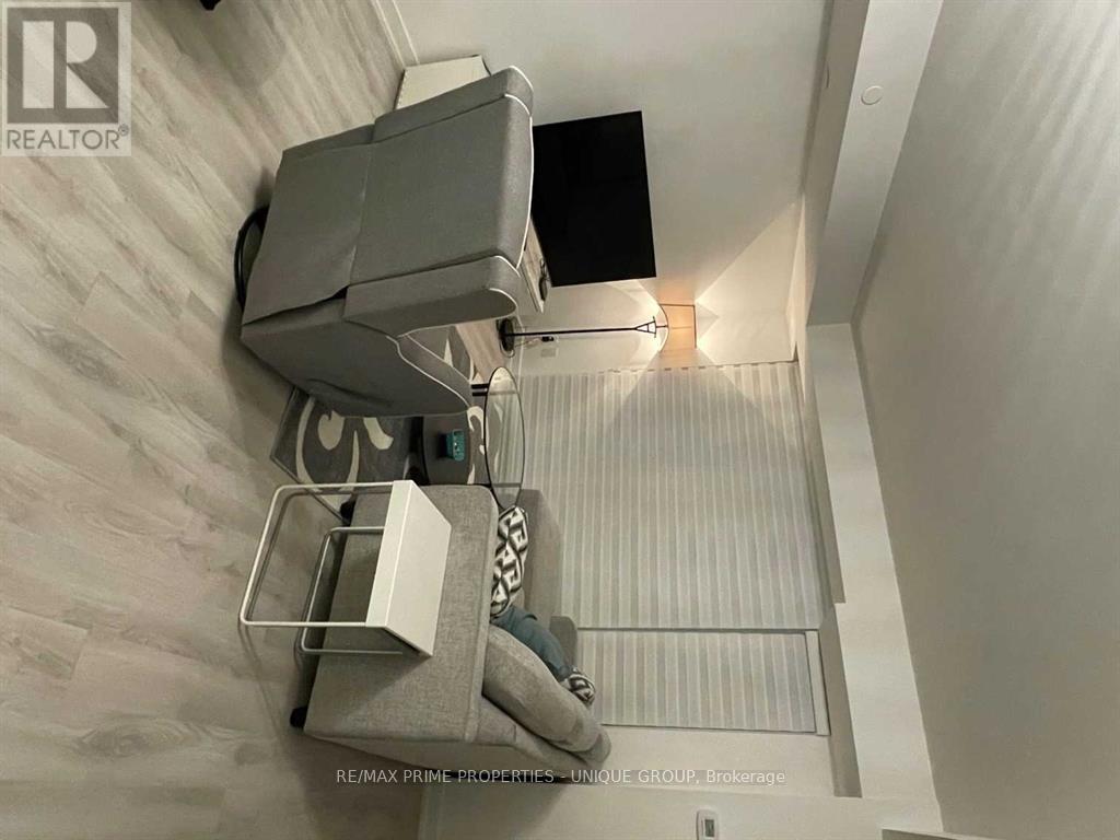 Th 109 - 106 Varna Drive, Toronto, Ontario  M6H 0C8 - Photo 7 - W12981096