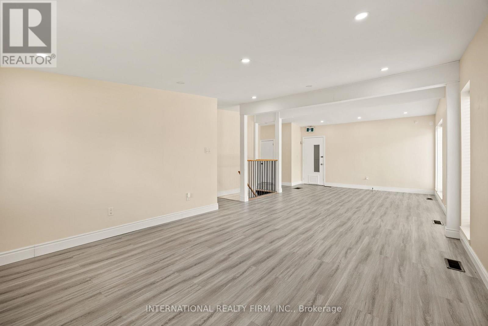 304 Broadway, Orangeville, Ontario  L9W 1L3 - Photo 24 - W12981102