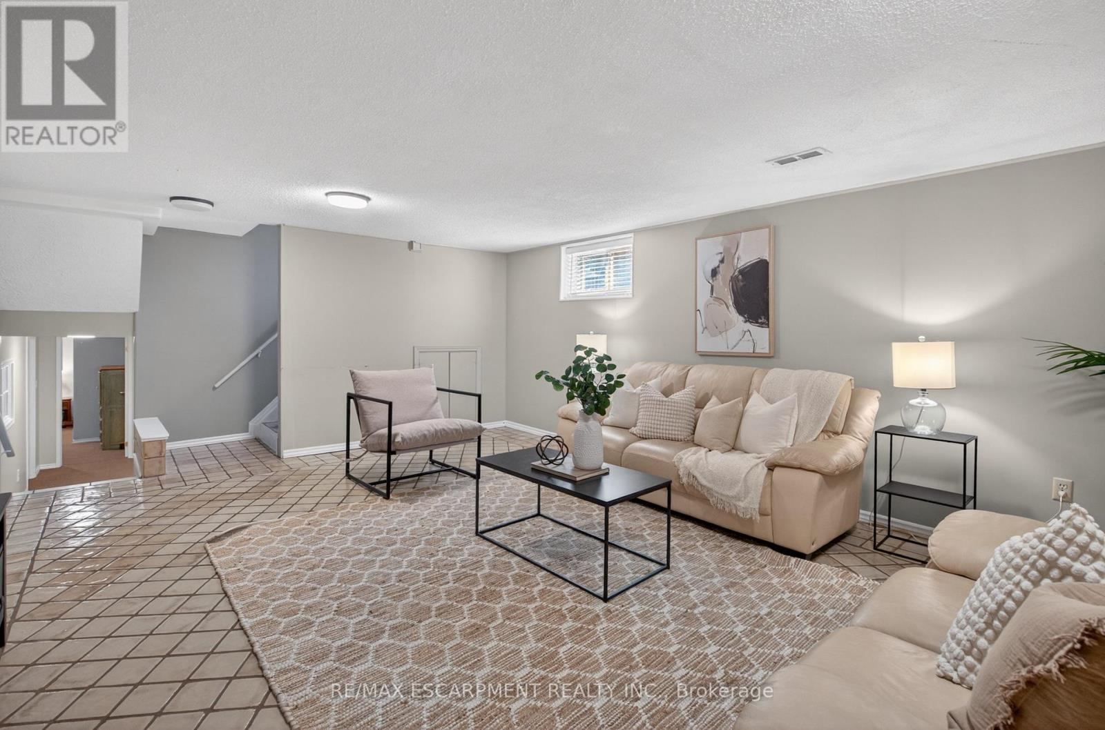 2348 Greenbank Trail, Burlington, Ontario  L7P 3S8 - Photo 17 - W12981132