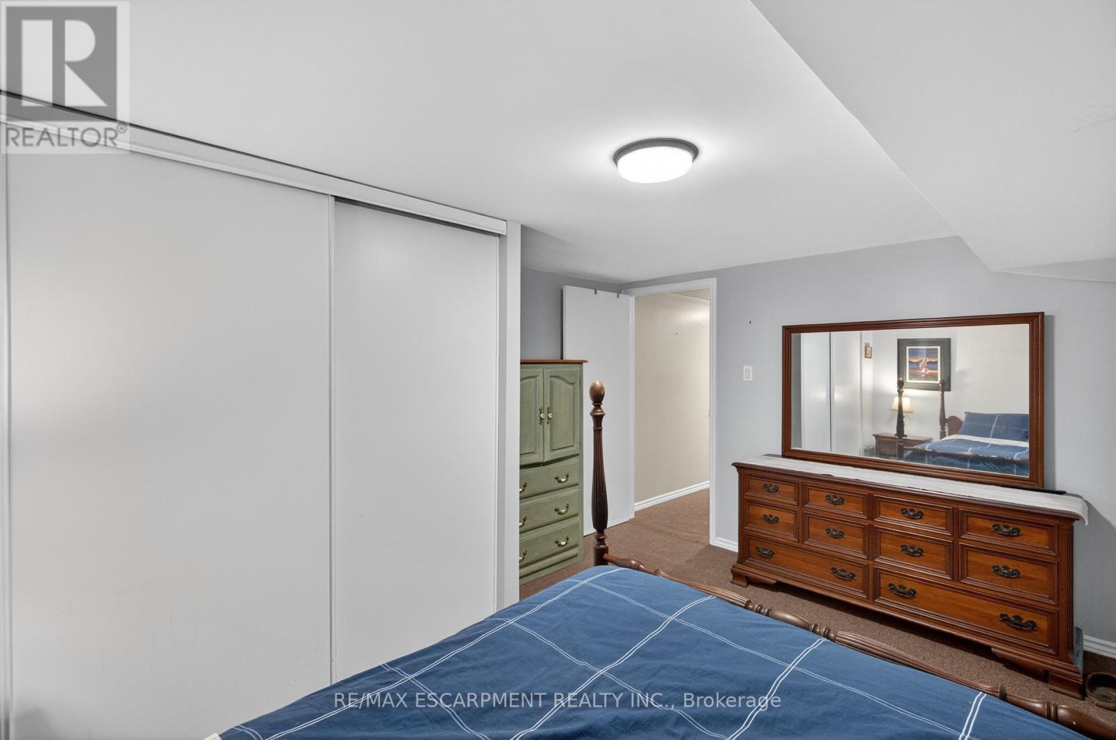 2348 Greenbank Trail, Burlington, Ontario  L7P 3S8 - Photo 18 - W12981132