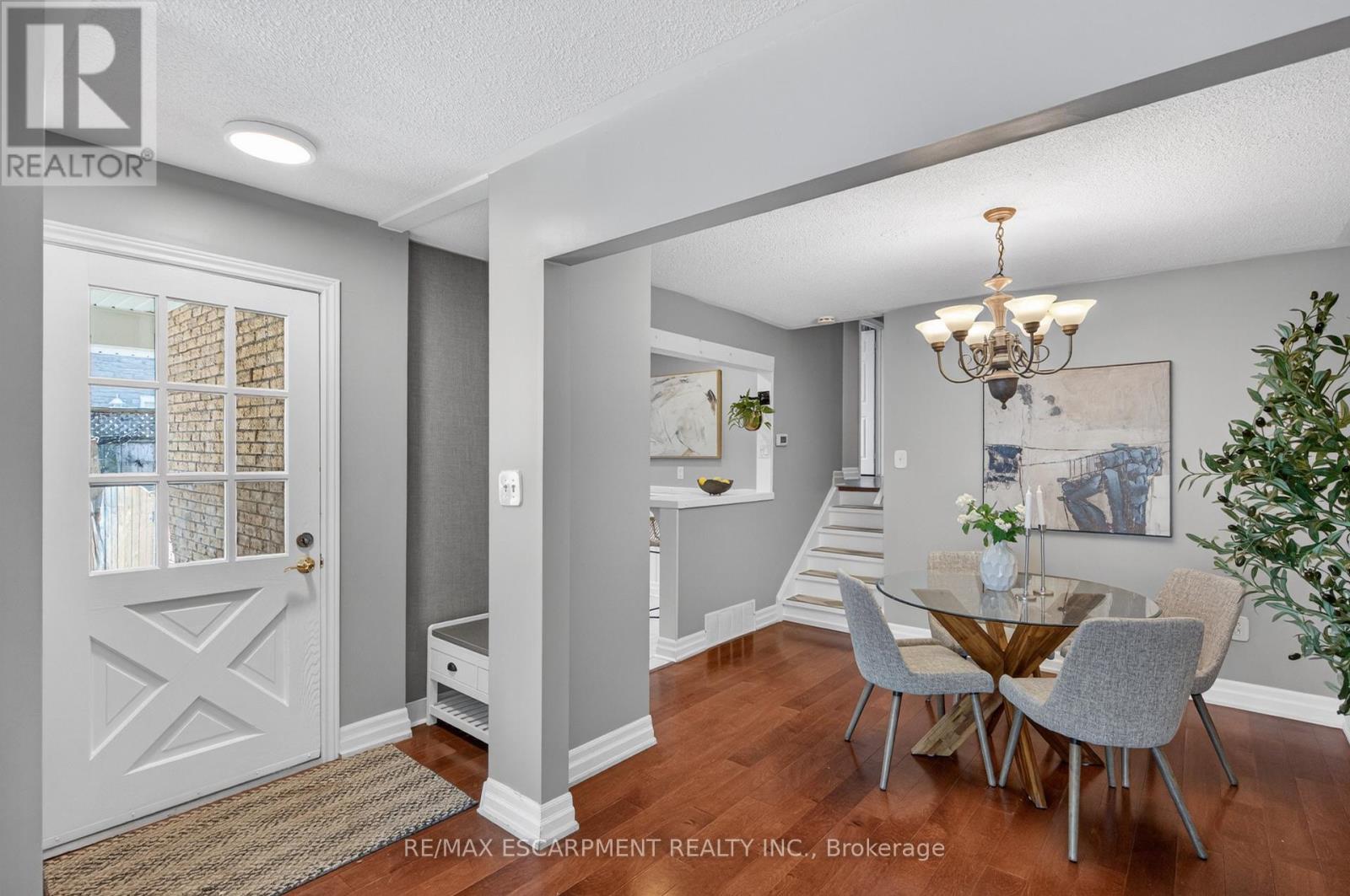 2348 Greenbank Trail, Burlington, Ontario  L7P 3S8 - Photo 5 - W12981132