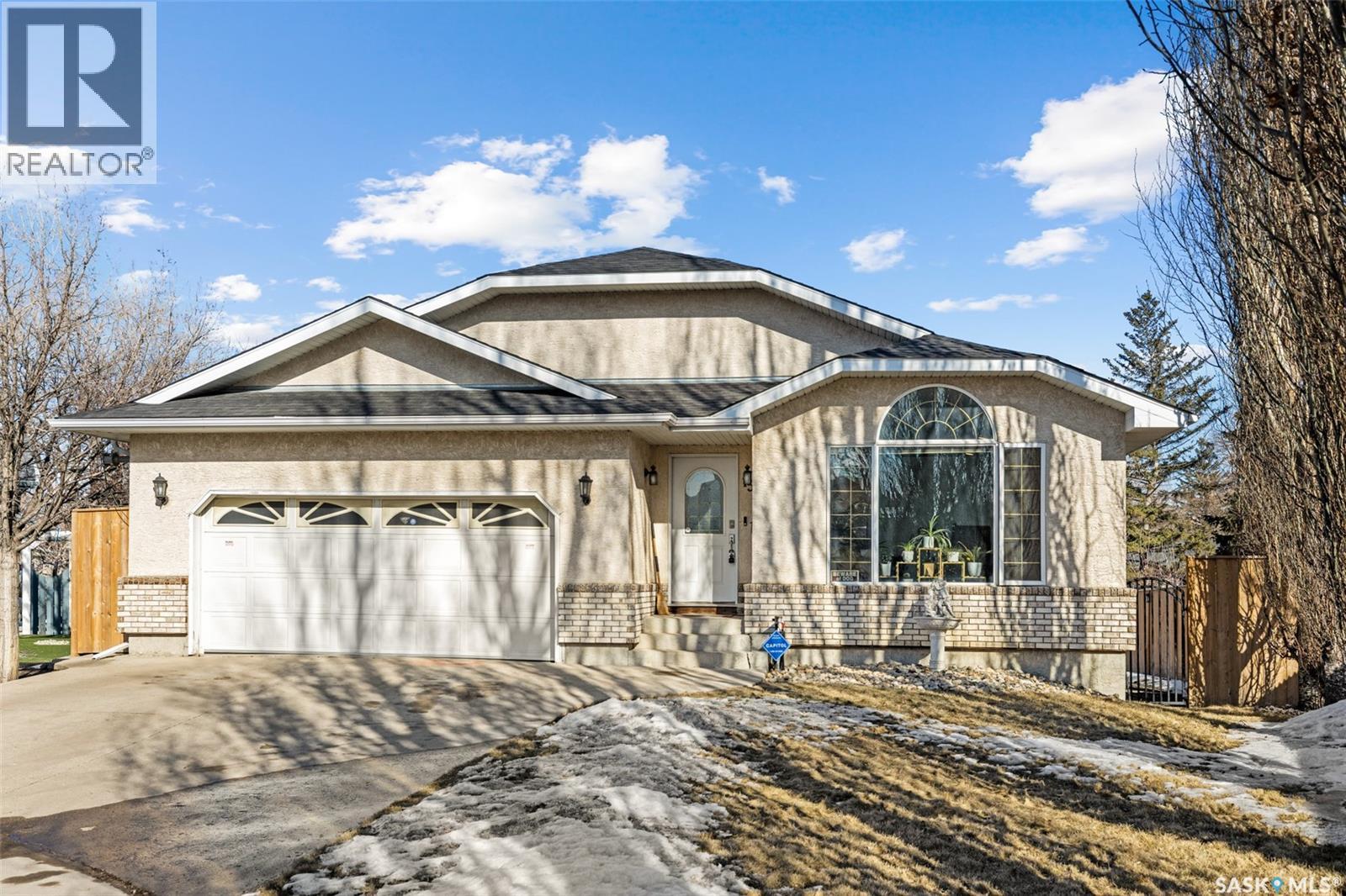 15 Thistle BAY, Regina, Saskatchewan