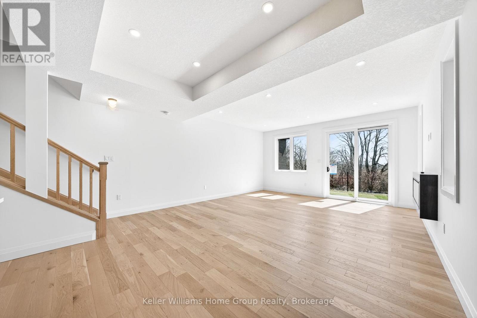 27 Halls Drive, Centre Wellington, Ontario  N0B 1S0 - Photo 16 - X12084265