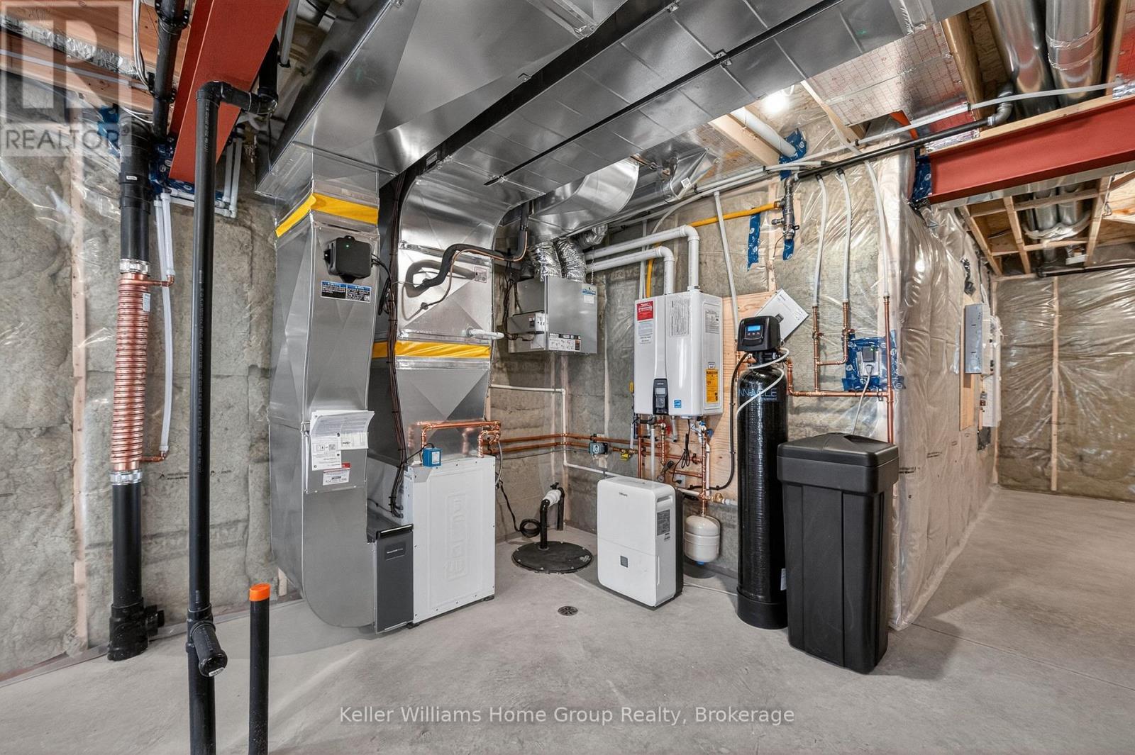 29 Halls Drive, Centre Wellington, Ontario  N0B 1S0 - Photo 42 - X12084268