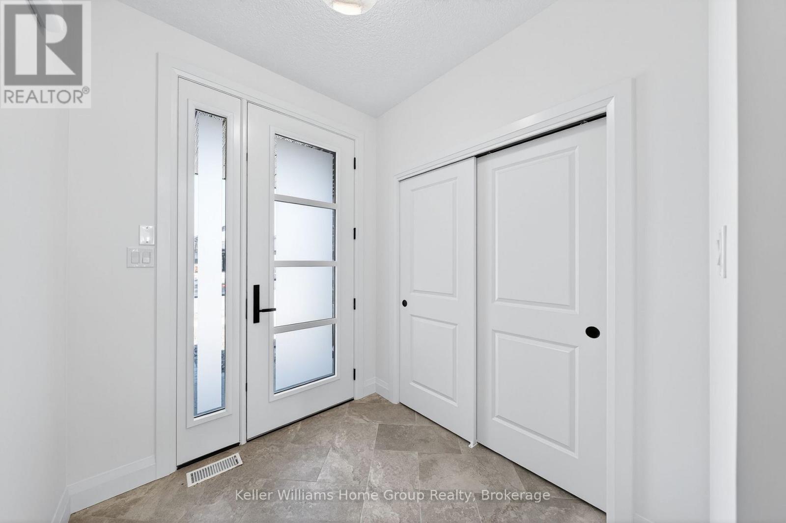 29 Halls Drive, Centre Wellington, Ontario  N0B 1S0 - Photo 6 - X12084268