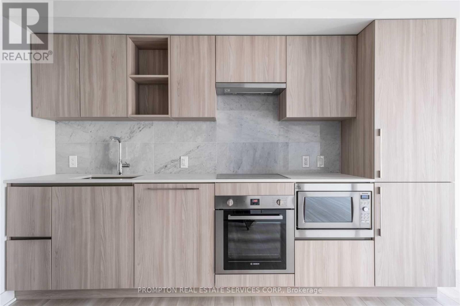 2709 - 17 Bathurst Street, Toronto, Ontario  M5V 0N1 - Photo 4 - C12878400