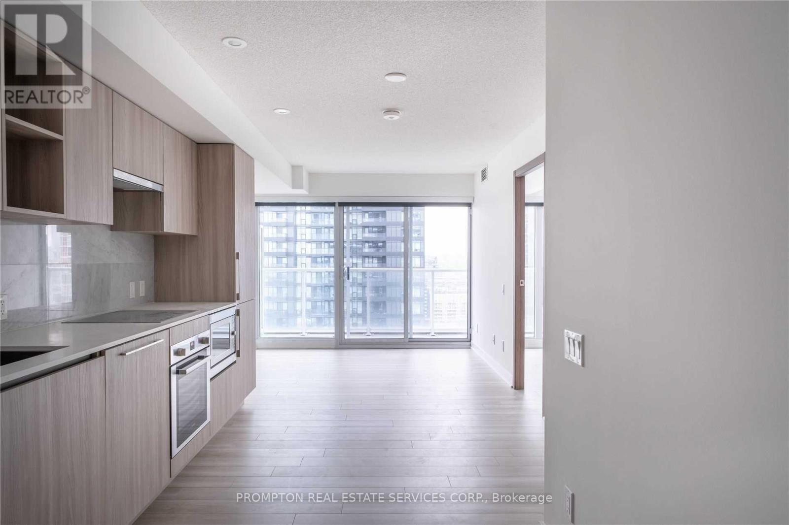 2709 - 17 Bathurst Street, Toronto, Ontario  M5V 0N1 - Photo 5 - C12878400