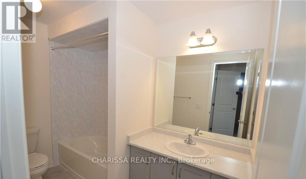 1085 Garner Road E, Hamilton, Ontario  L9G 0G9 - Photo 15 - X12981082