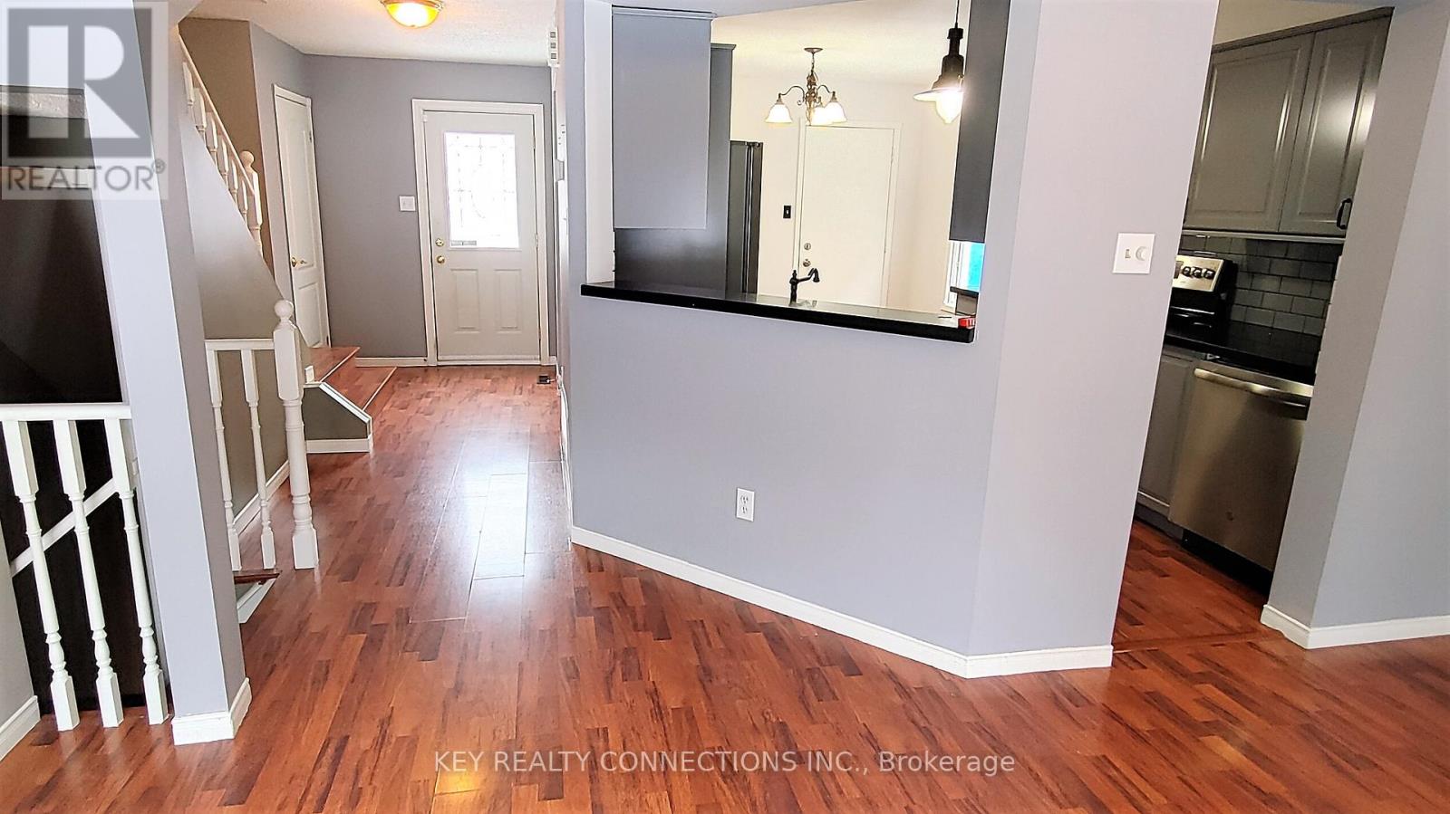 318 Michael Drive, Orangeville, Ontario  L9W 4M5 - Photo 6 - W12968870