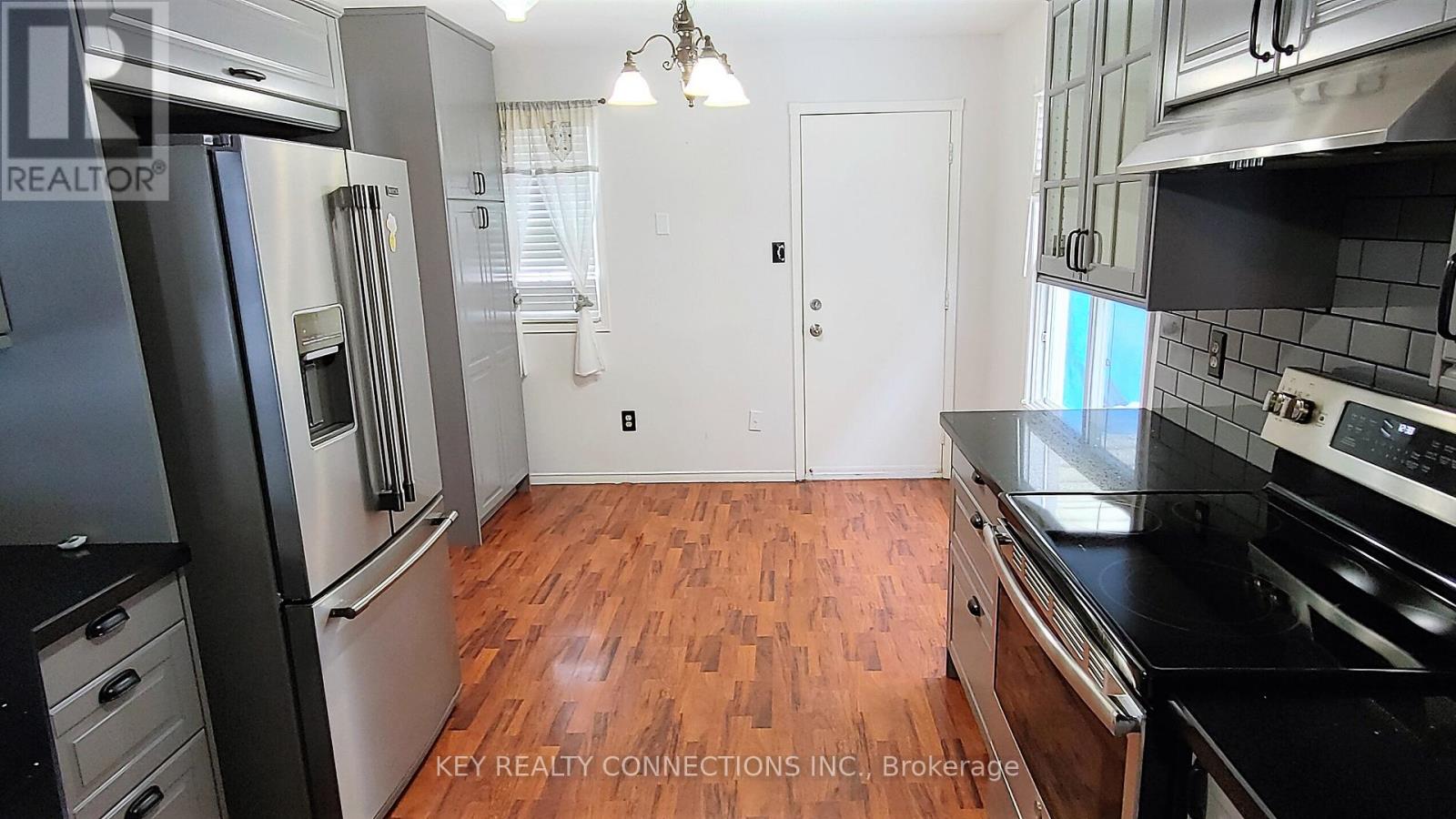 318 Michael Drive, Orangeville, Ontario  L9W 4M5 - Photo 10 - W12968870