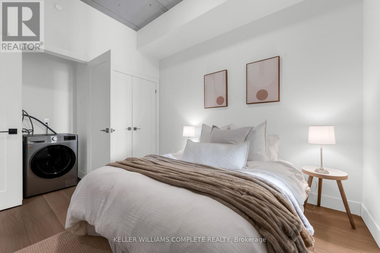 205 - 24 Augusta Street, Hamilton, Ontario  L8N 1P7 - Photo 9 - X12958554