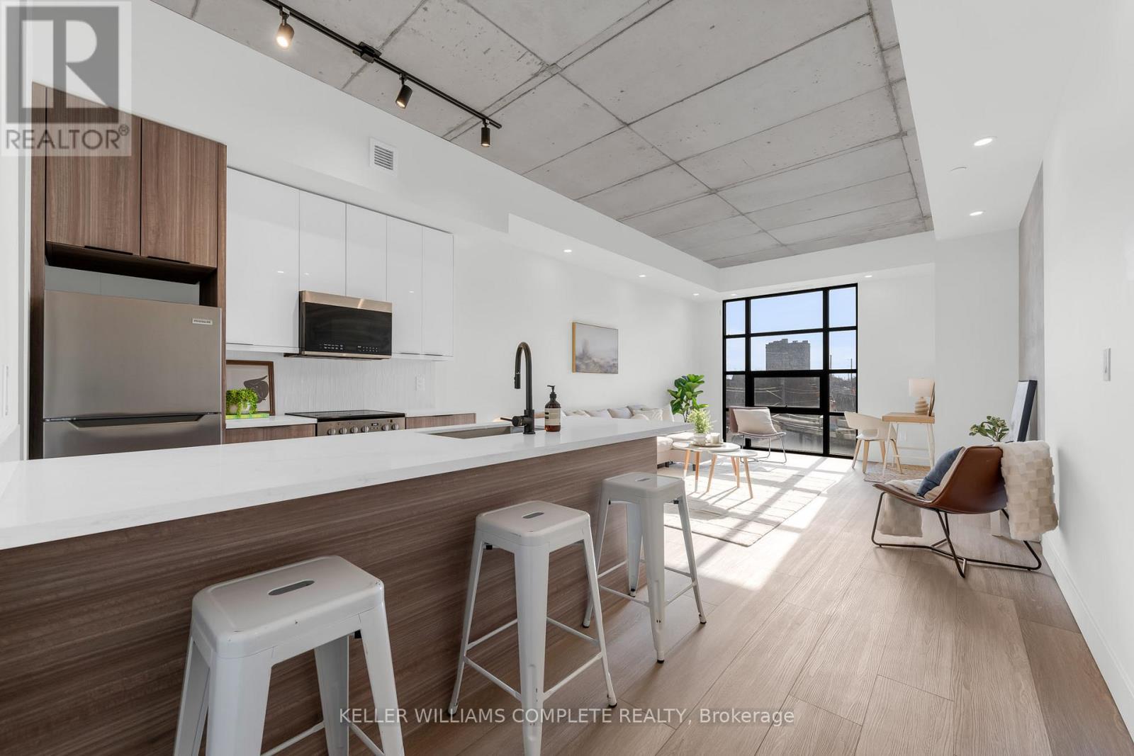 205 - 24 Augusta Street, Hamilton, Ontario  L8N 1P7 - Photo 11 - X12958554