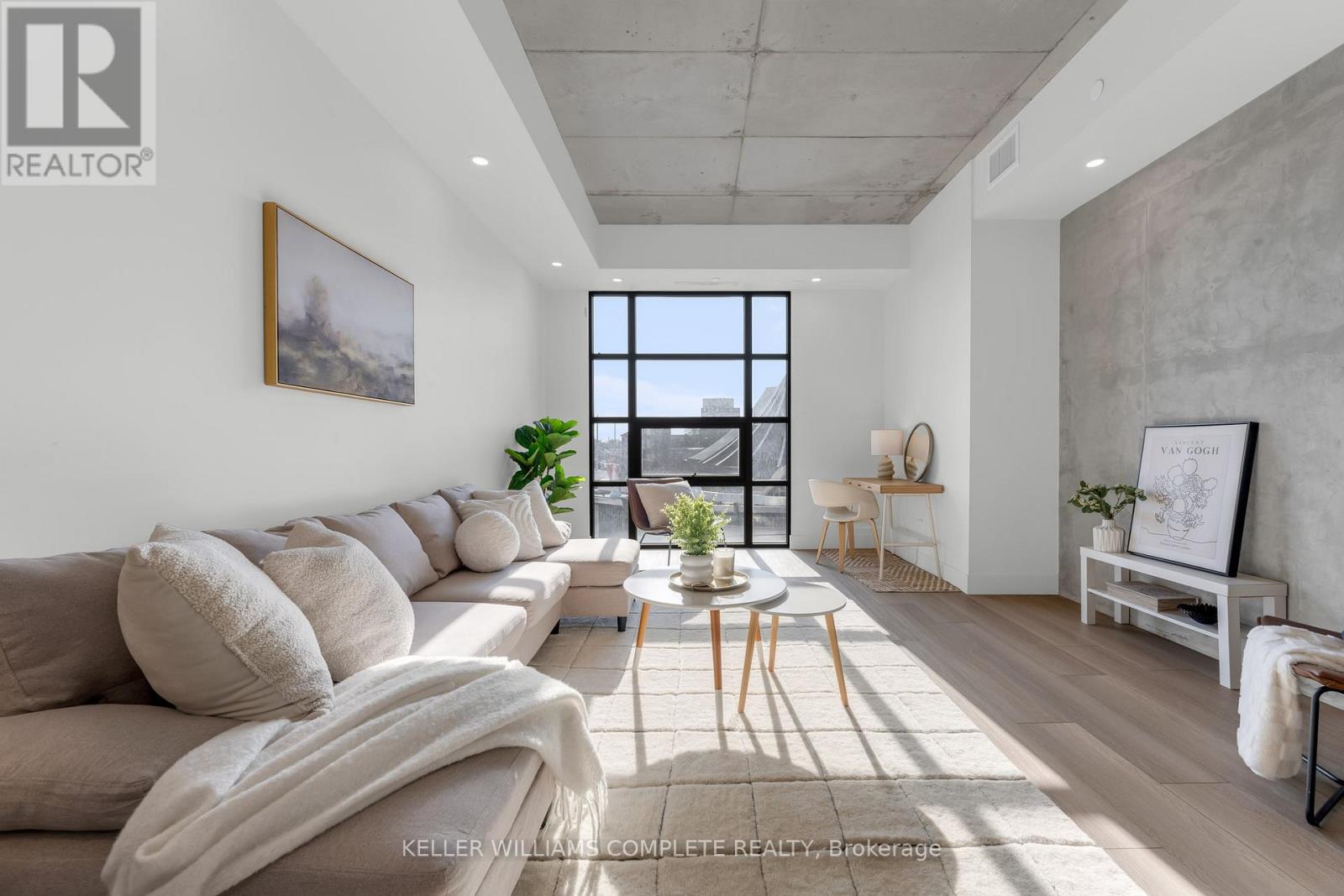 205 - 24 AUGUSTA STREET, Hamilton, Ontario