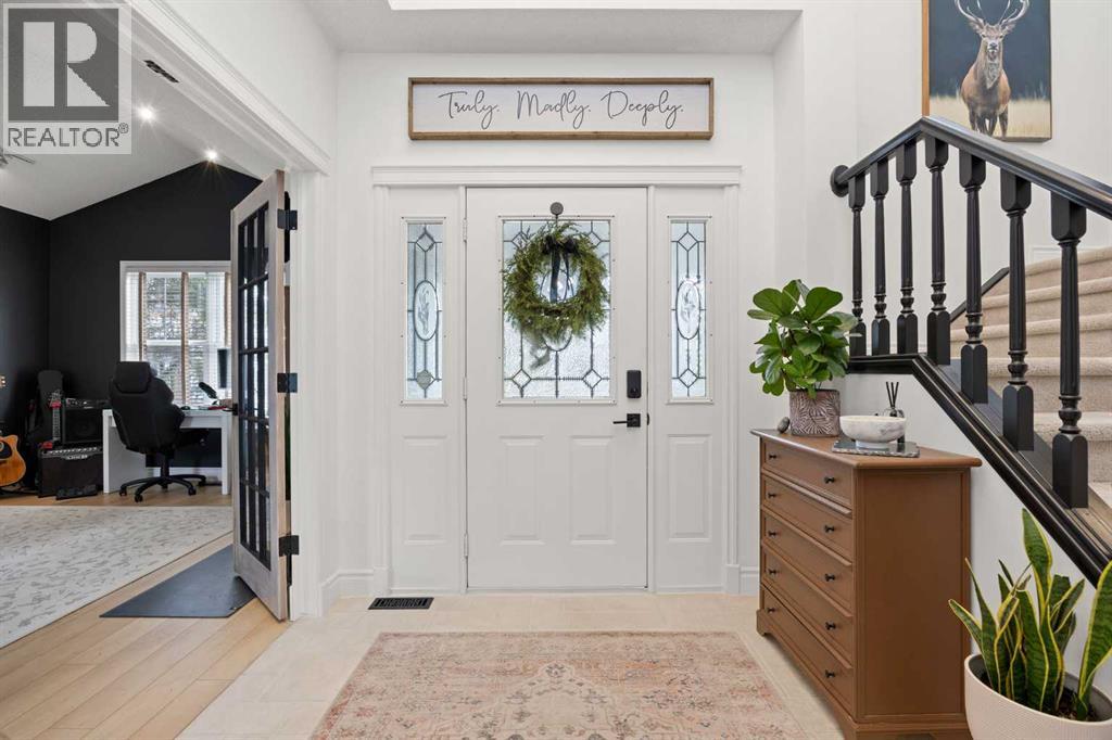 64 Inverness Lane SE, Calgary, Alberta  T2Z 2Y2 - Photo 5 - A2297878