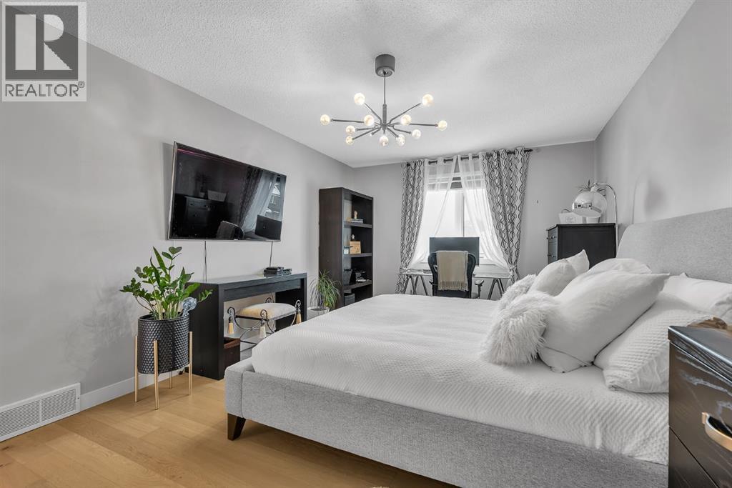 419 Rocky Ridge Bay NW, Calgary, Alberta  t3g 4h8 - Photo 26 - A2299448