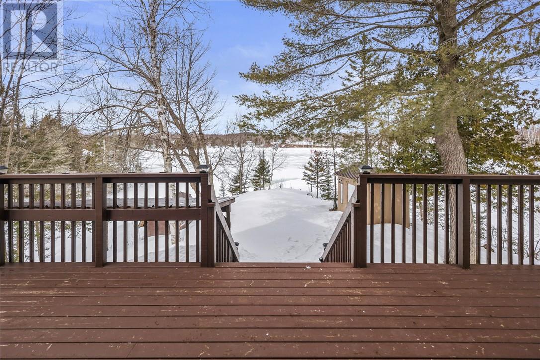 20 Portage Road, Mckerrow, Ontario  P0P 1M0 - Photo 4 - 2127080