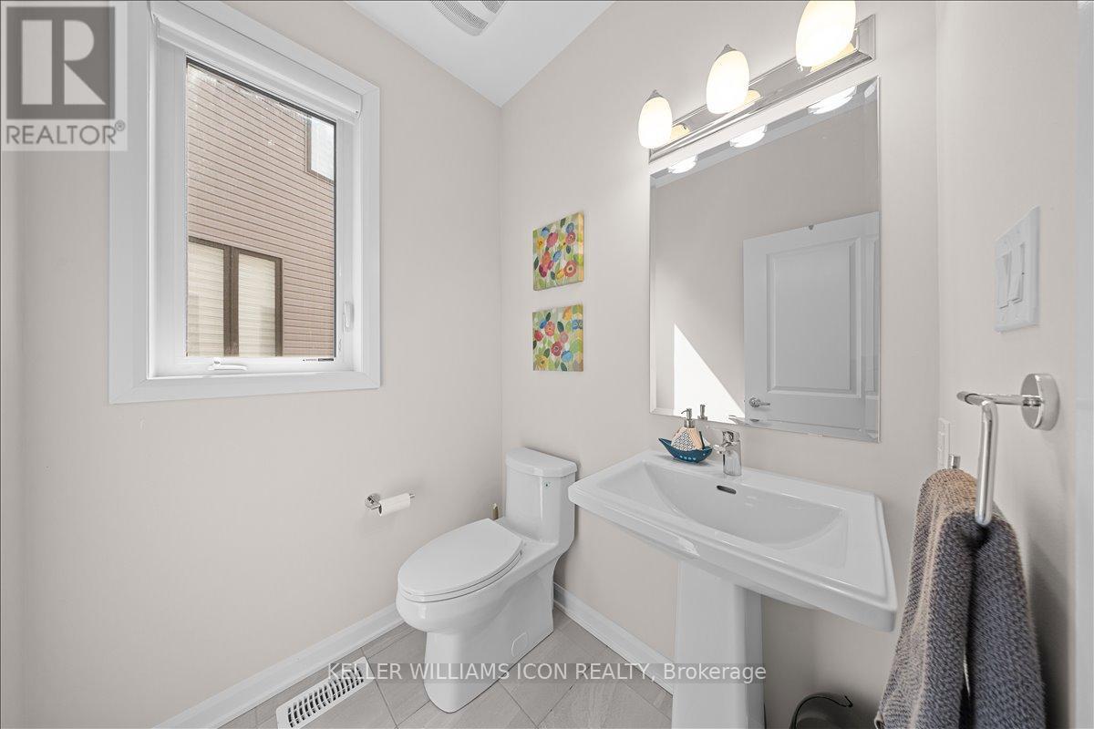 352 Cloyne Crescent, Ottawa, Ontario  K2J 6W4 - Photo 5 - X12974310