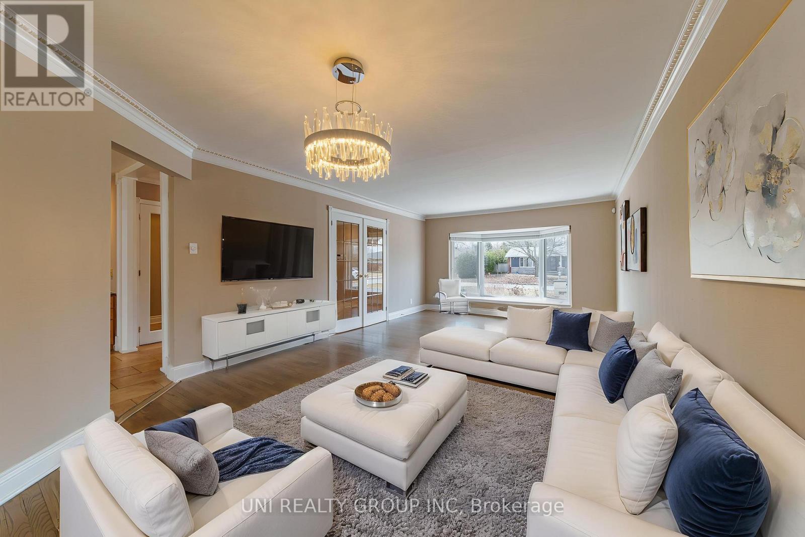 17 Forest Park Avenue, Ottawa, Ontario  K2E 5A2 - Photo 14 - X12975466