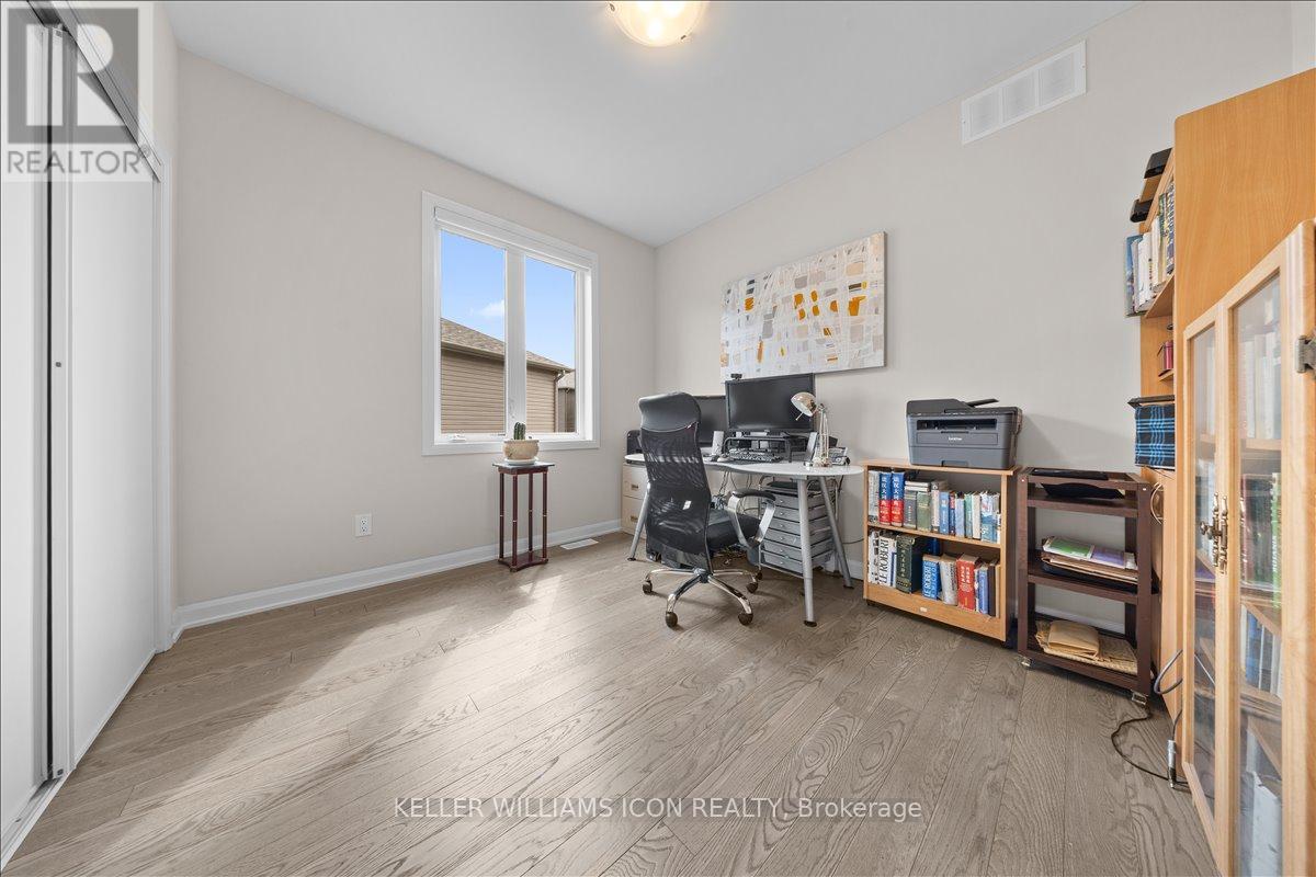 352 Cloyne Crescent, Ottawa, Ontario  K2J 6W4 - Photo 36 - X12974310