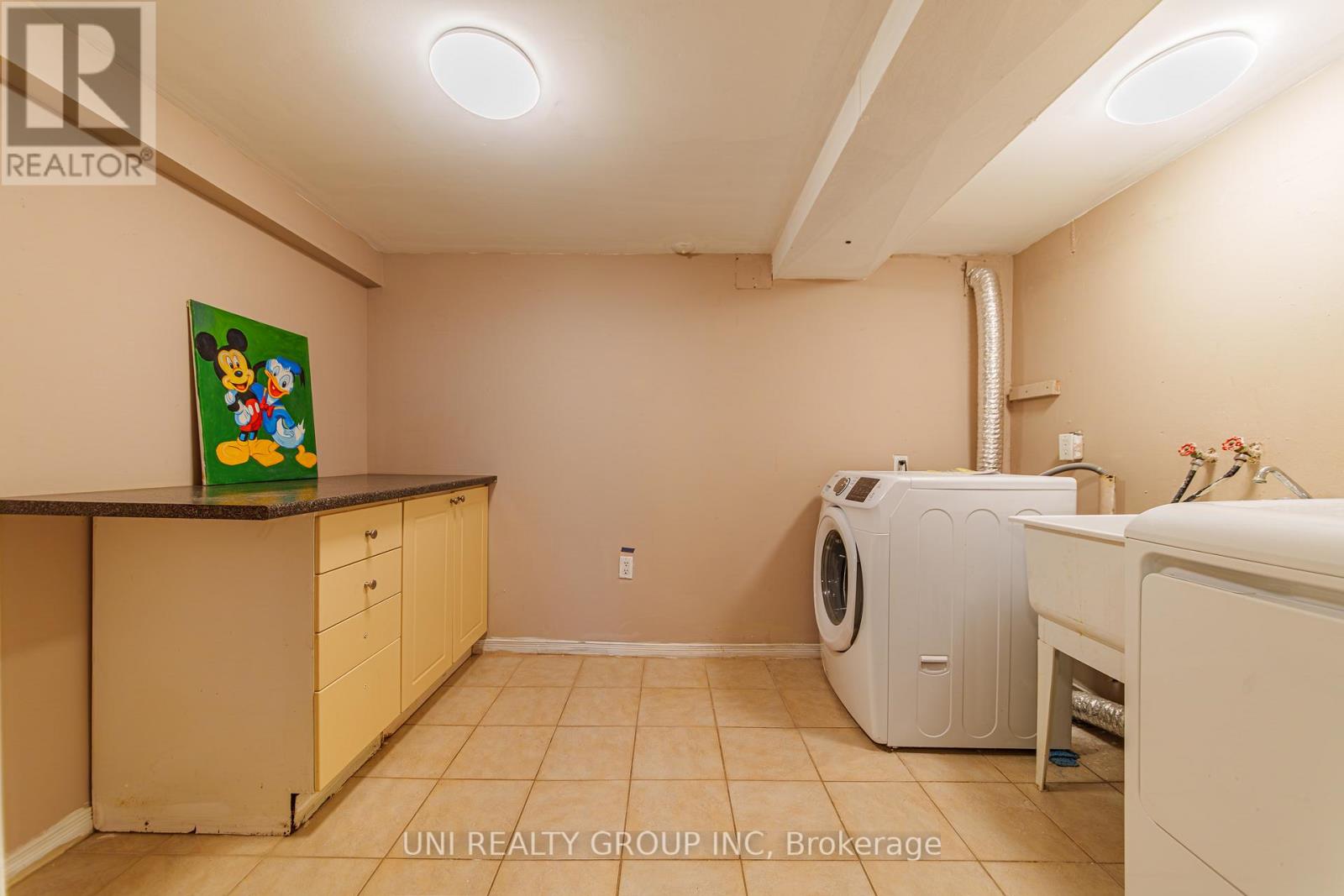 17 Forest Park Avenue, Ottawa, Ontario  K2E 5A2 - Photo 29 - X12975466