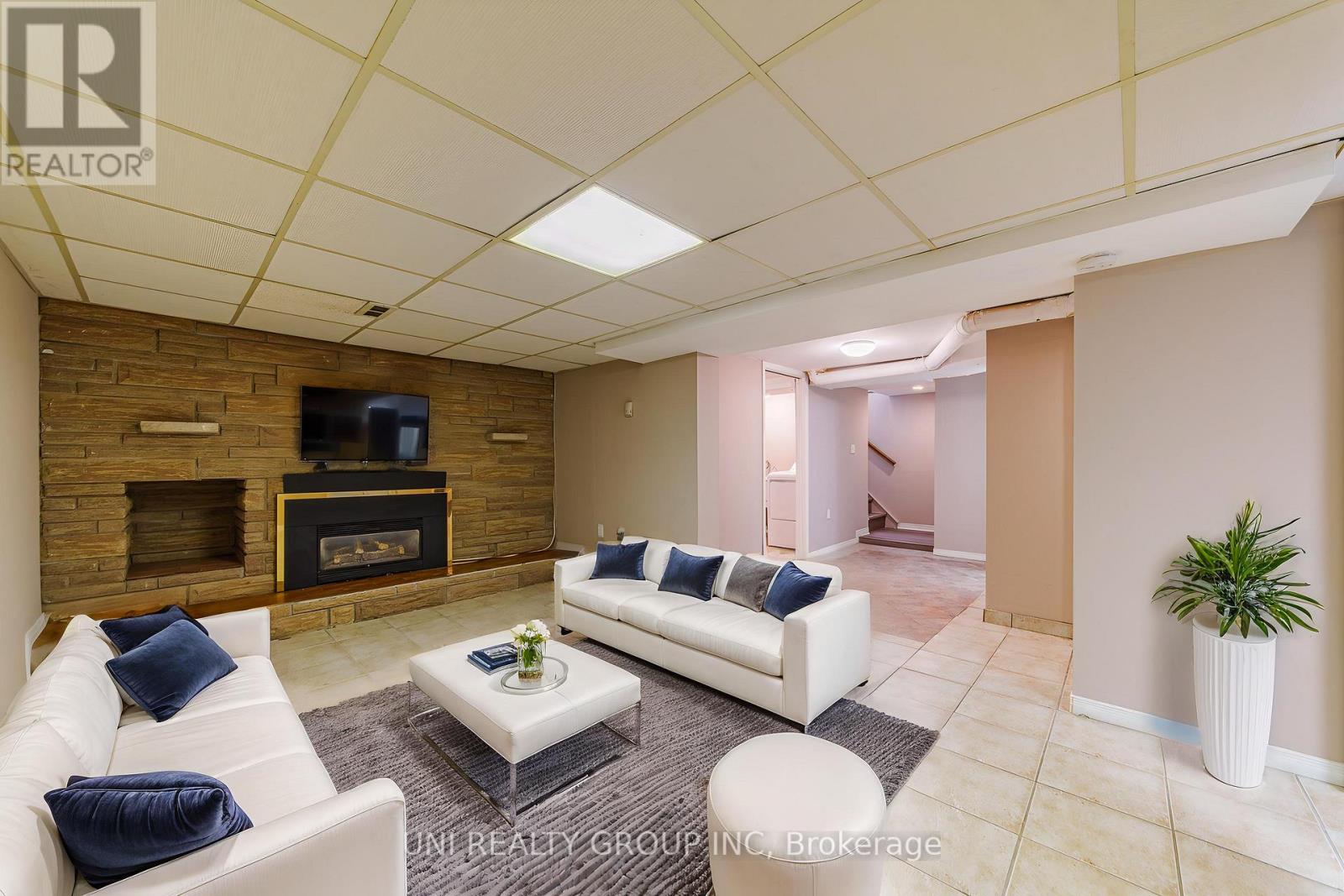 17 Forest Park Avenue, Ottawa, Ontario  K2E 5A2 - Photo 33 - X12975466