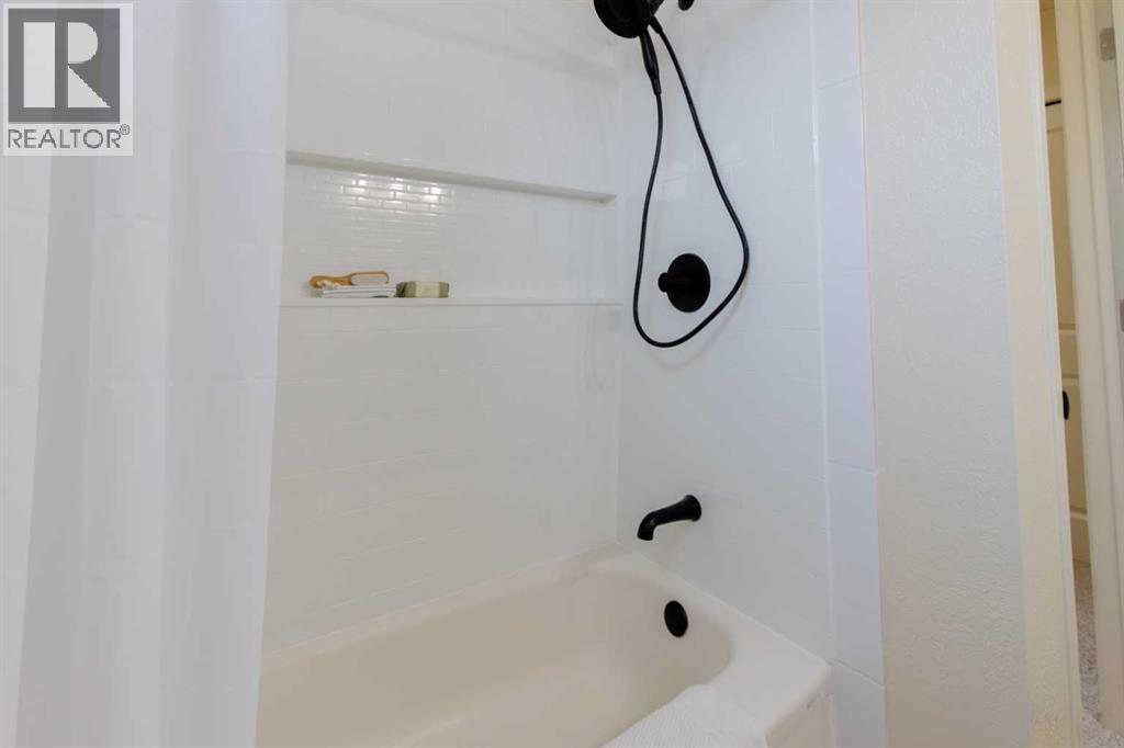 28 Dakota Road W, Lethbridge, Alberta  T1K 5L5 - Photo 25 - A2299479