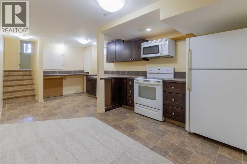 28 Dakota Road W, Lethbridge, Alberta  T1K 5L5 - Photo 40 - A2299479