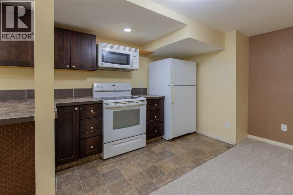 28 Dakota Road W, Lethbridge, Alberta  T1K 5L5 - Photo 41 - A2299479