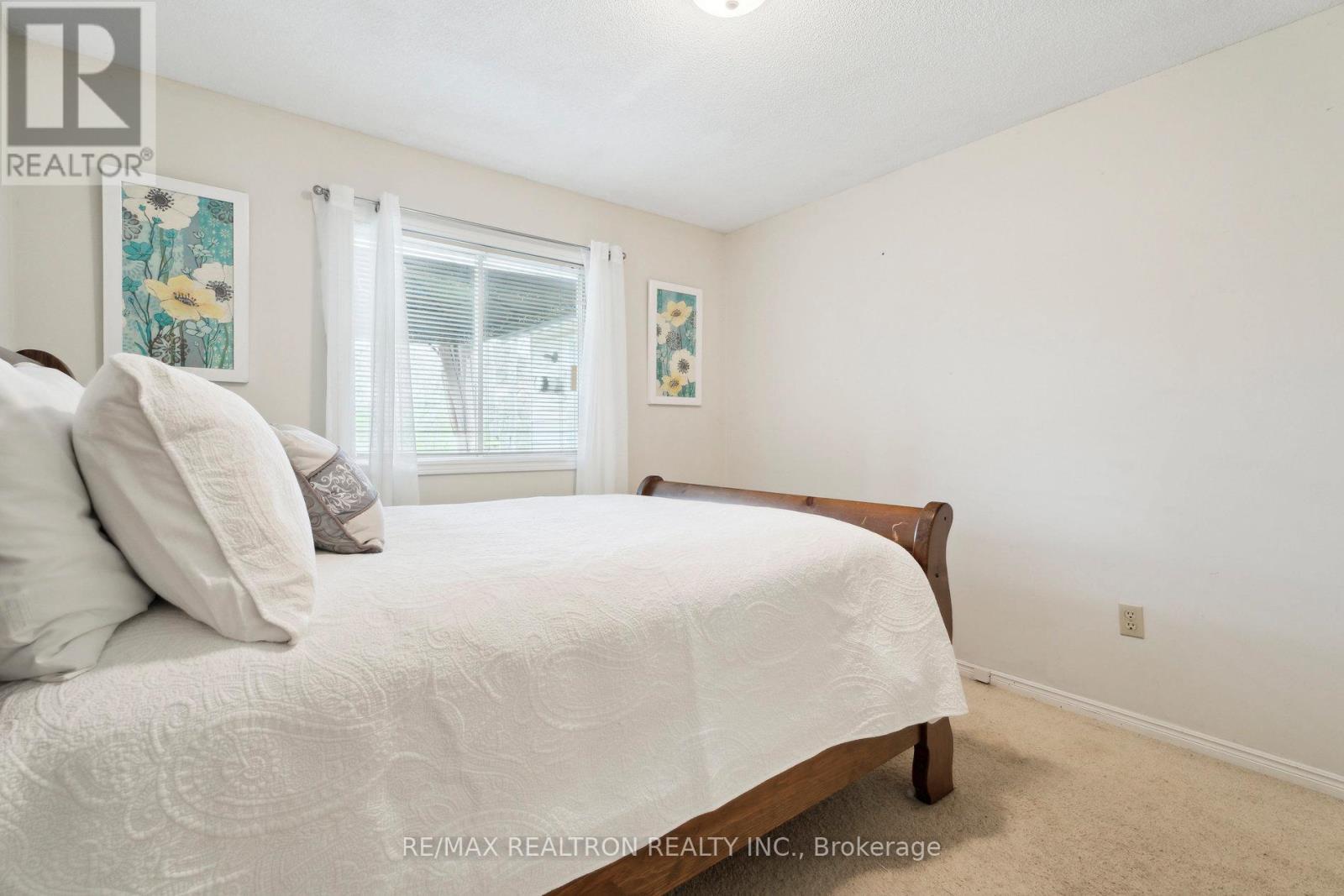 36 Tecumseth Pines Drive, New Tecumseth, Ontario  L0G 1W0 - Photo 25 - N12426310