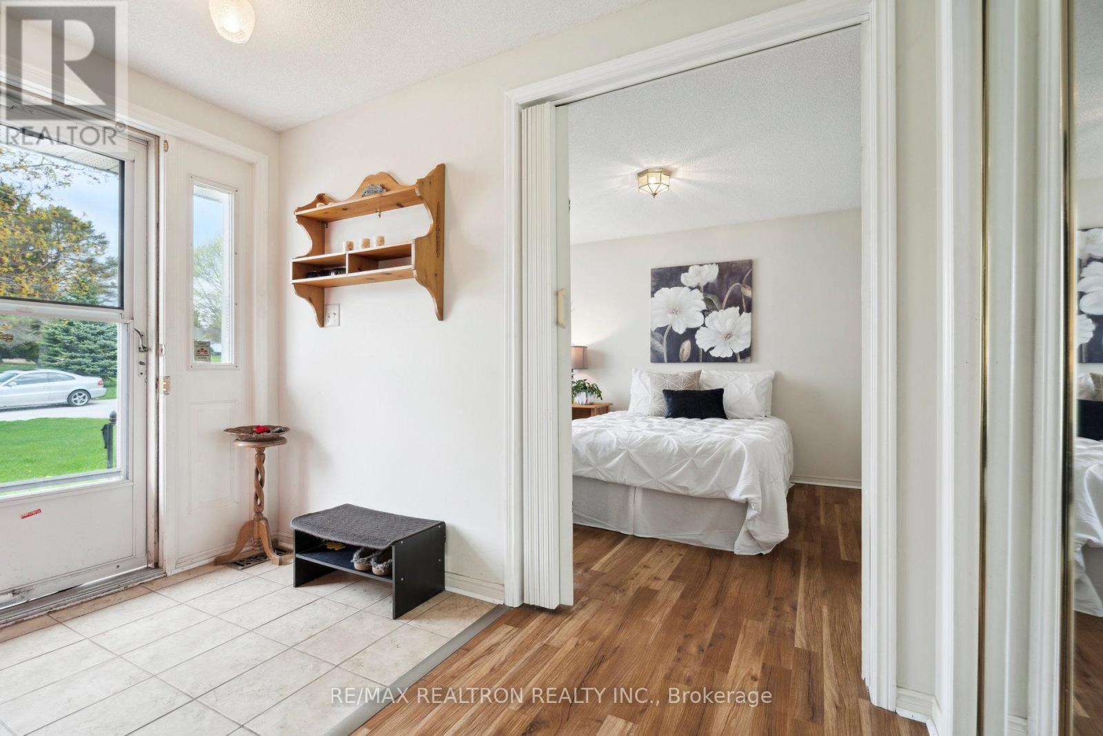 36 Tecumseth Pines Drive, New Tecumseth, Ontario  L0G 1W0 - Photo 24 - N12426310