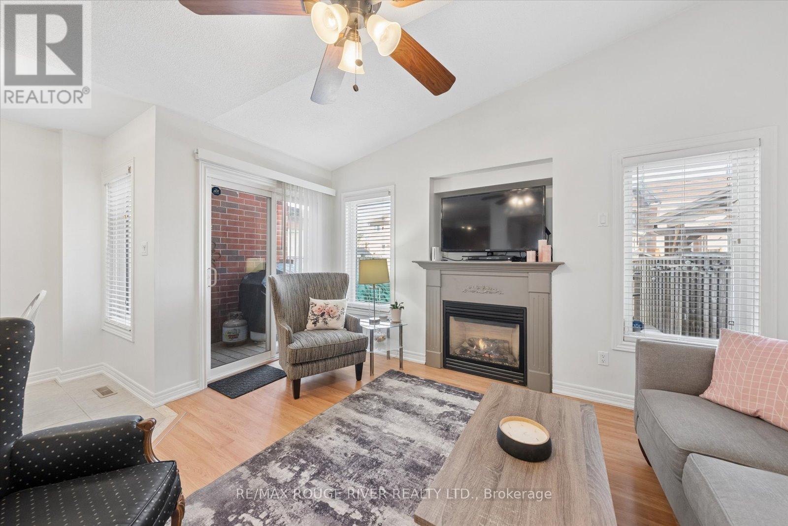 88 Keywood Street, Ajax, Ontario  L1Z 2E4 - Photo 11 - E12981238