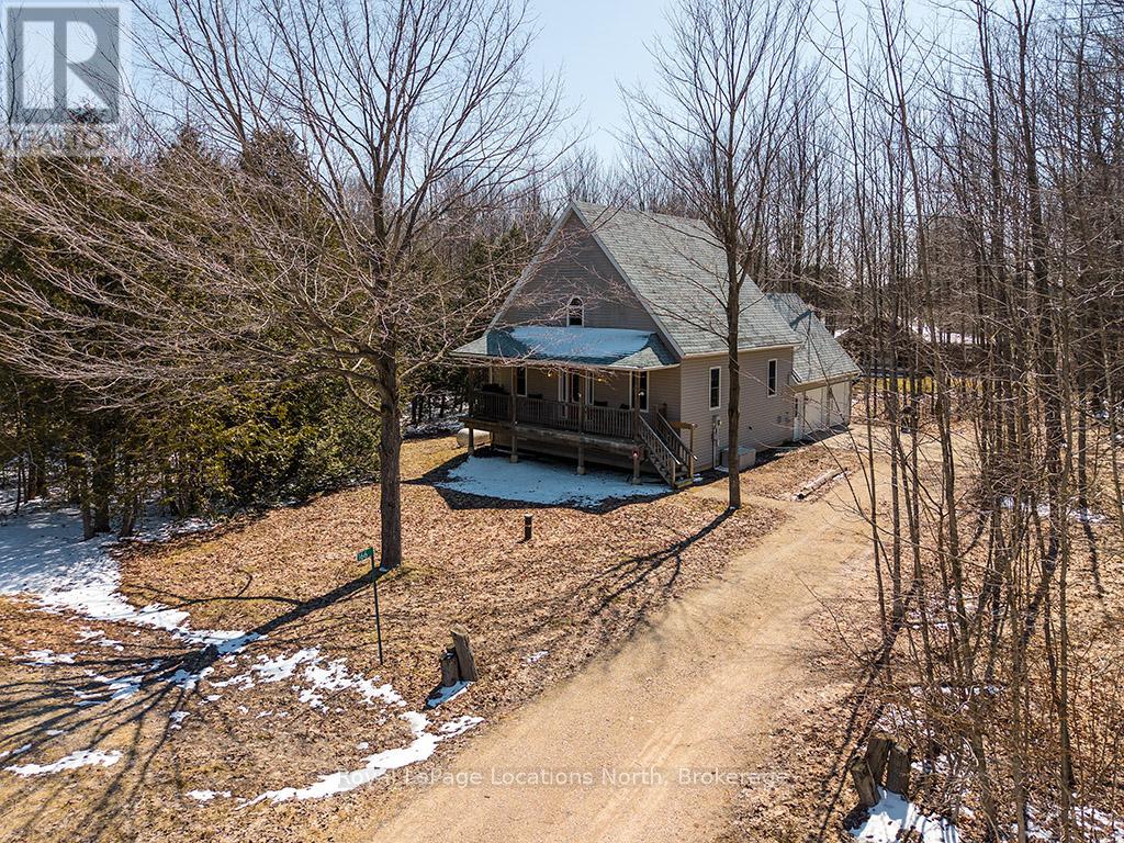 166 Raglan Street, Grey Highlands, Ontario  N0C 1E0 - Photo 3 - X12981244