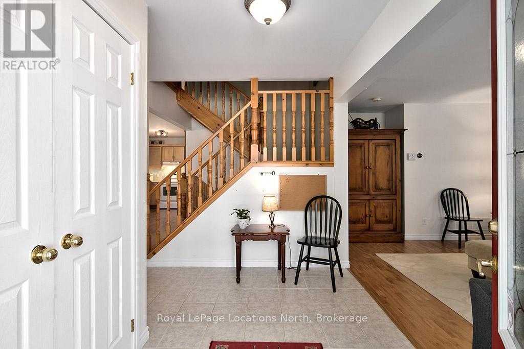 166 Raglan Street, Grey Highlands, Ontario  N0C 1E0 - Photo 6 - X12981244