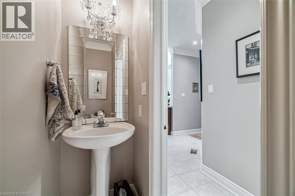 1019 North Shore Boulevard E Unit# 3, Burlington, Ontario  L7T 1X8 - Photo 19 - 40817971