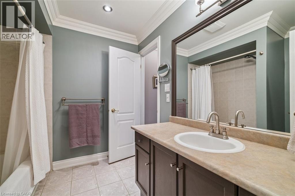 1019 North Shore Boulevard E Unit# 3, Burlington, Ontario  L7T 1X8 - Photo 32 - 40817971