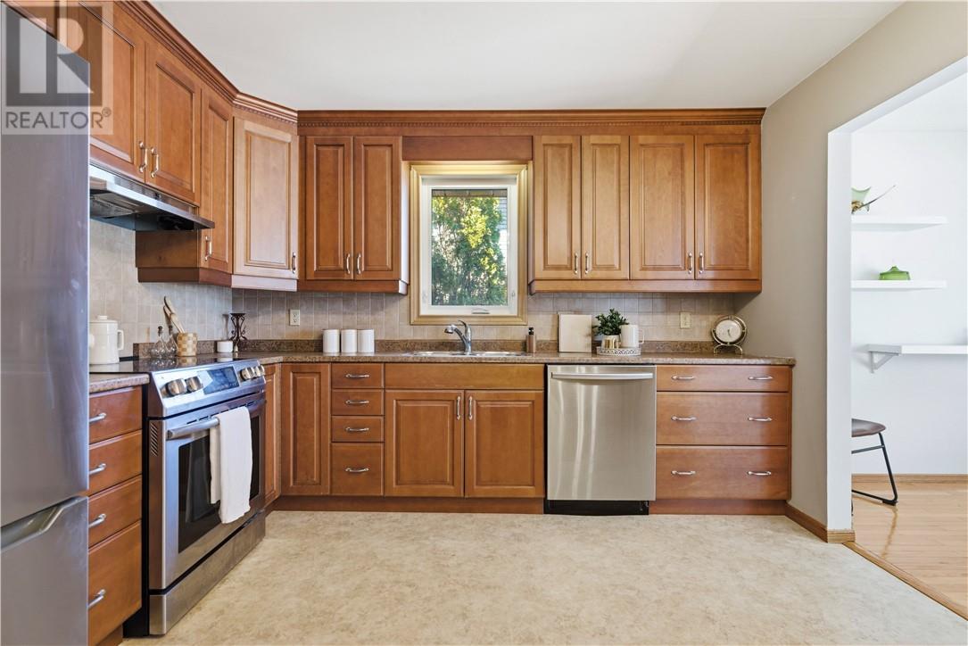 1735 Havenbrook Drive, Sudbury, Ontario  P3A 5C9 - Photo 3 - 2127083