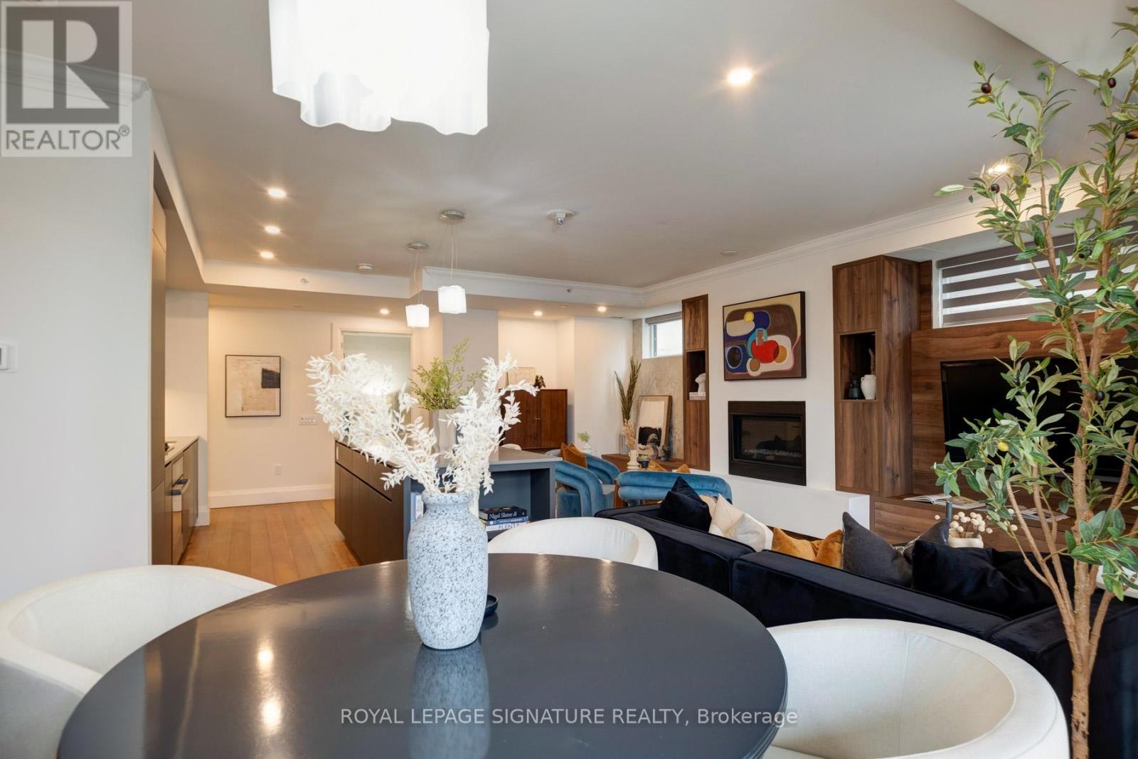 303 - 285 Avenue Road, Toronto (Yonge-St. Clair), Ontario  M4V 2G8 - Photo 21 - C12981206