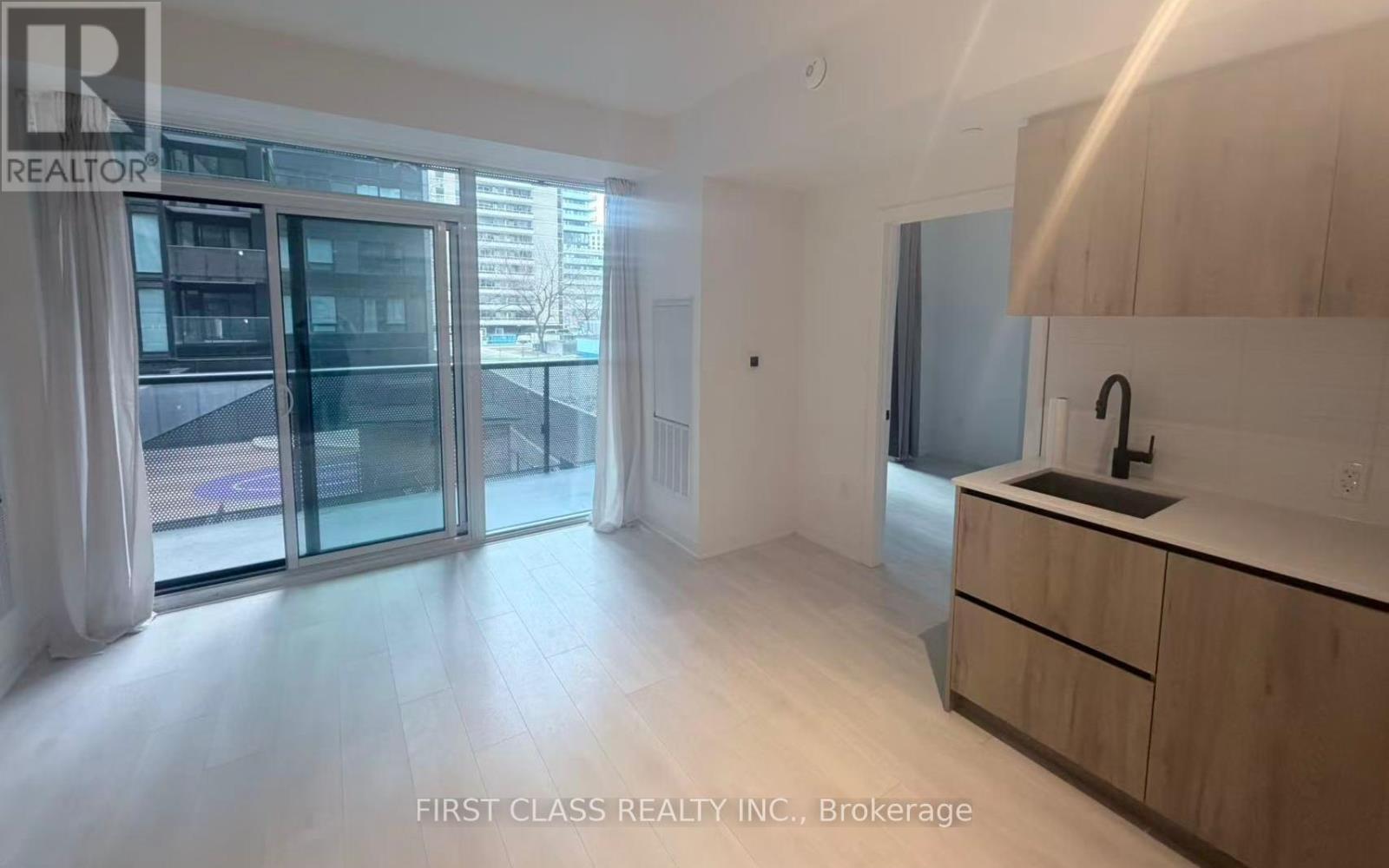 202 - 117 Broadway Avenue, Toronto, Ontario  M4P 1V3 - Photo 9 - C12981232