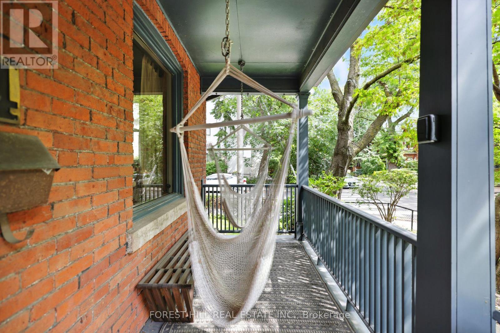 54 Afton Avenue, Toronto, Ontario  M6J 1S1 - Photo 4 - C12981242