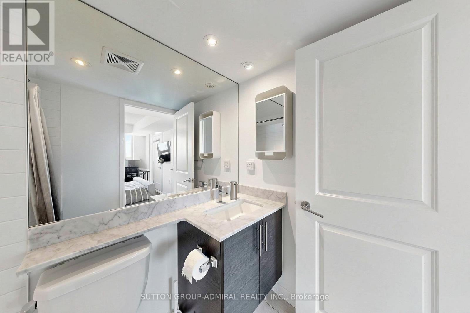 #710 - 125 Western Battery Road, Toronto, Ontario M6K 3R8 - Photo 15 - C12981250