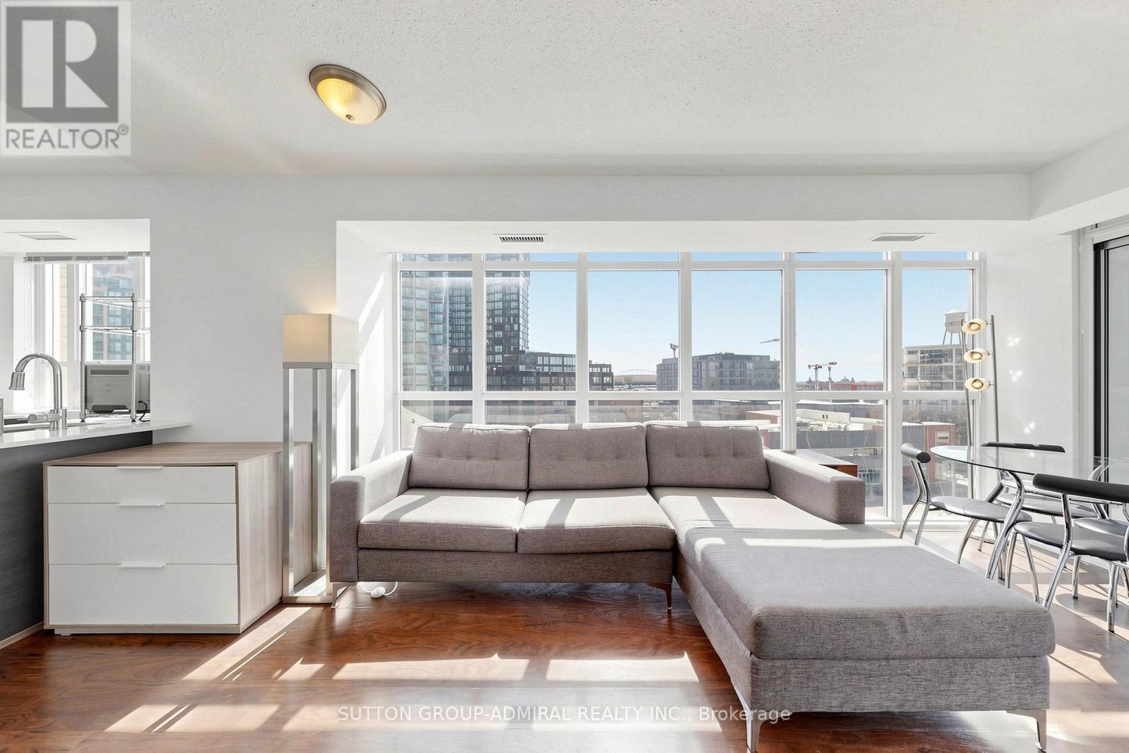 #710 - 125 Western Battery Road, Toronto, Ontario M6K 3R8 - Photo 3 - C12981250