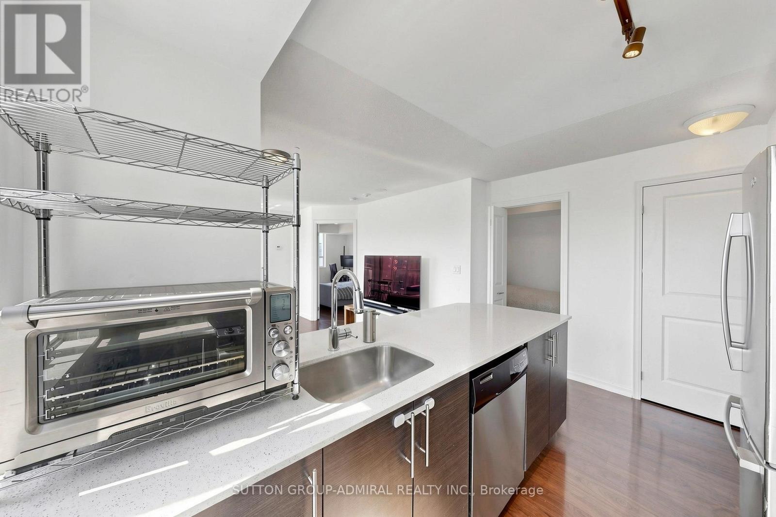 #710 - 125 Western Battery Road, Toronto, Ontario M6K 3R8 - Photo 9 - C12981250