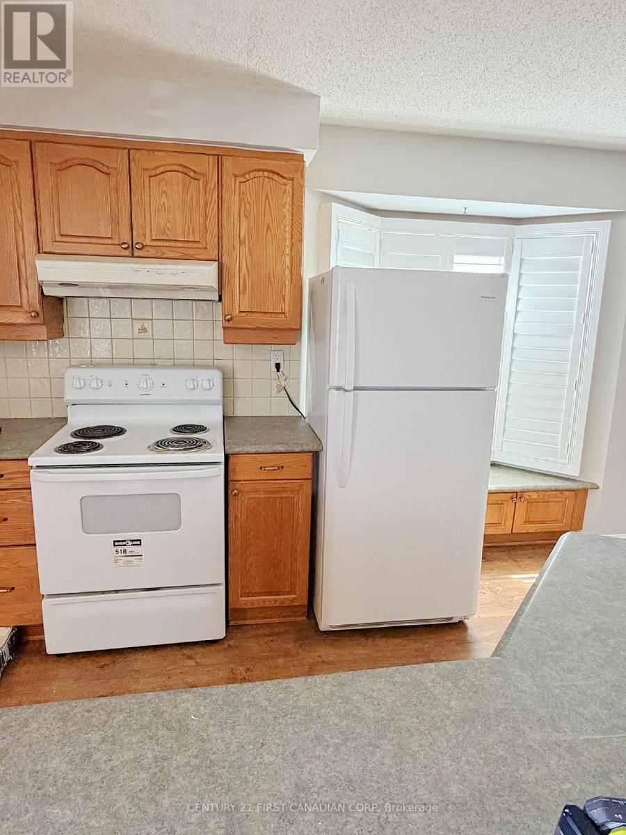 48 Ardsley Road, London North, Ontario  N6G 3W4 - Photo 2 - X12981196