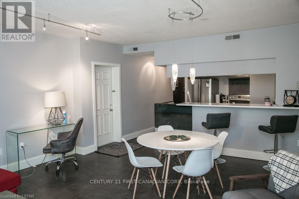 101 - 440 Wellington Street, London East, Ontario  N6A 3P2 - Photo 5 - X12981276